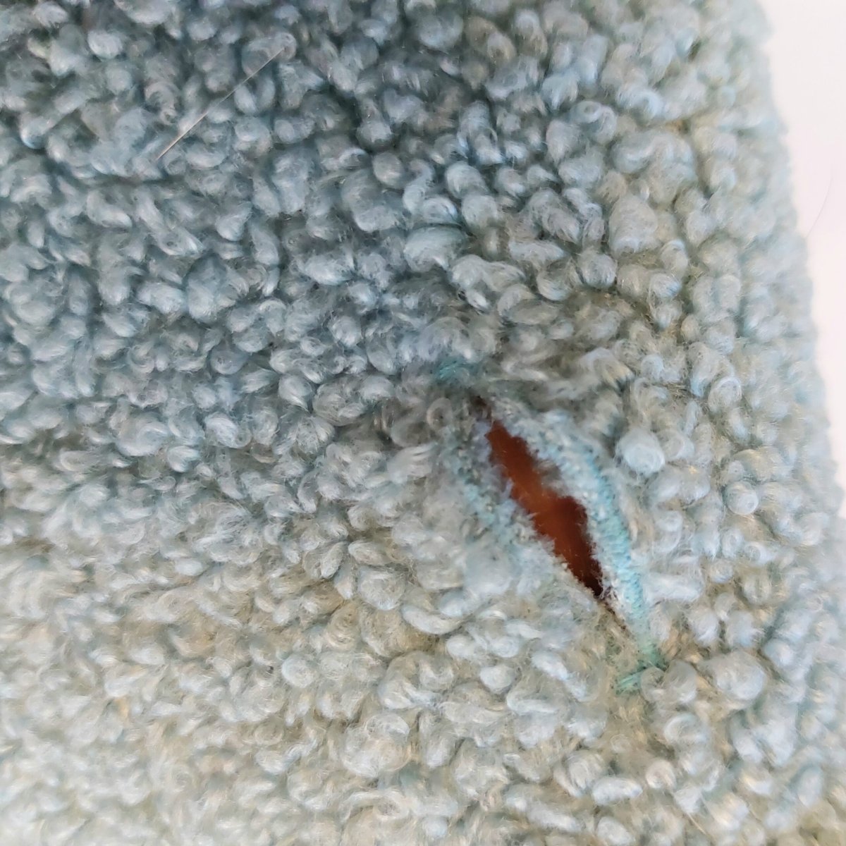 Cappottino per cani Snug&Fit in morbido Teddy – CELESTE – Limited Edition – Realizzato a mano - immagine 4