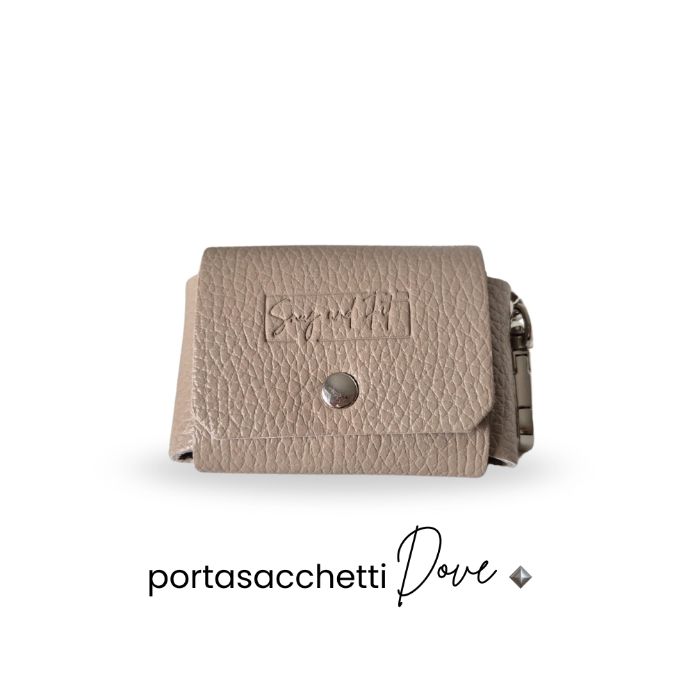 Porta Sacchetti per cani DOVE by Snugandfit in vera pelle tortora - immagine 2